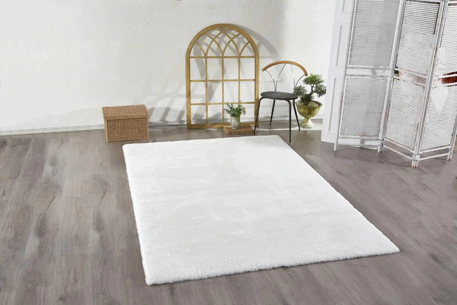 White Fur Carpet 80x120 Optical